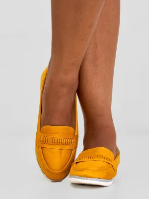 Be Unique Timeless Chain Loafers - Mustard