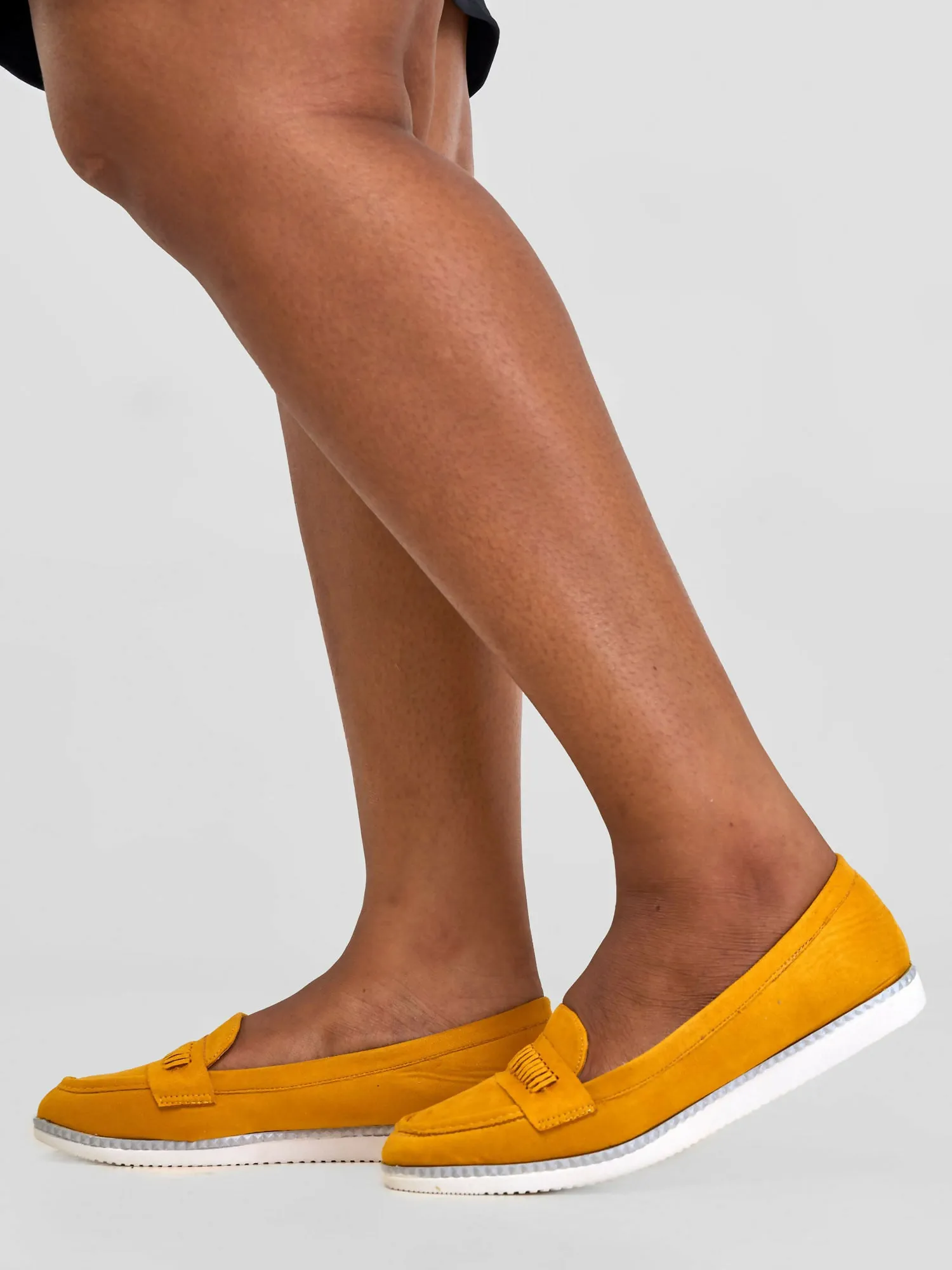 Be Unique Timeless Chain Loafers - Mustard