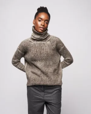 round neck brushed pullover in alpaca - taupe